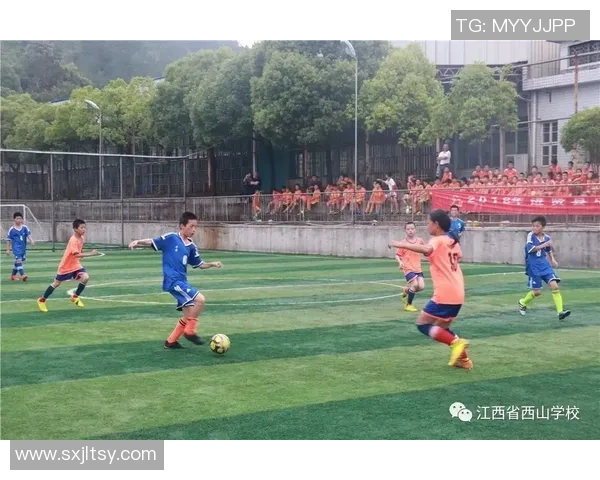 热爱库里的足球明星们如何在绿茵场上展现自己的风采与魅力